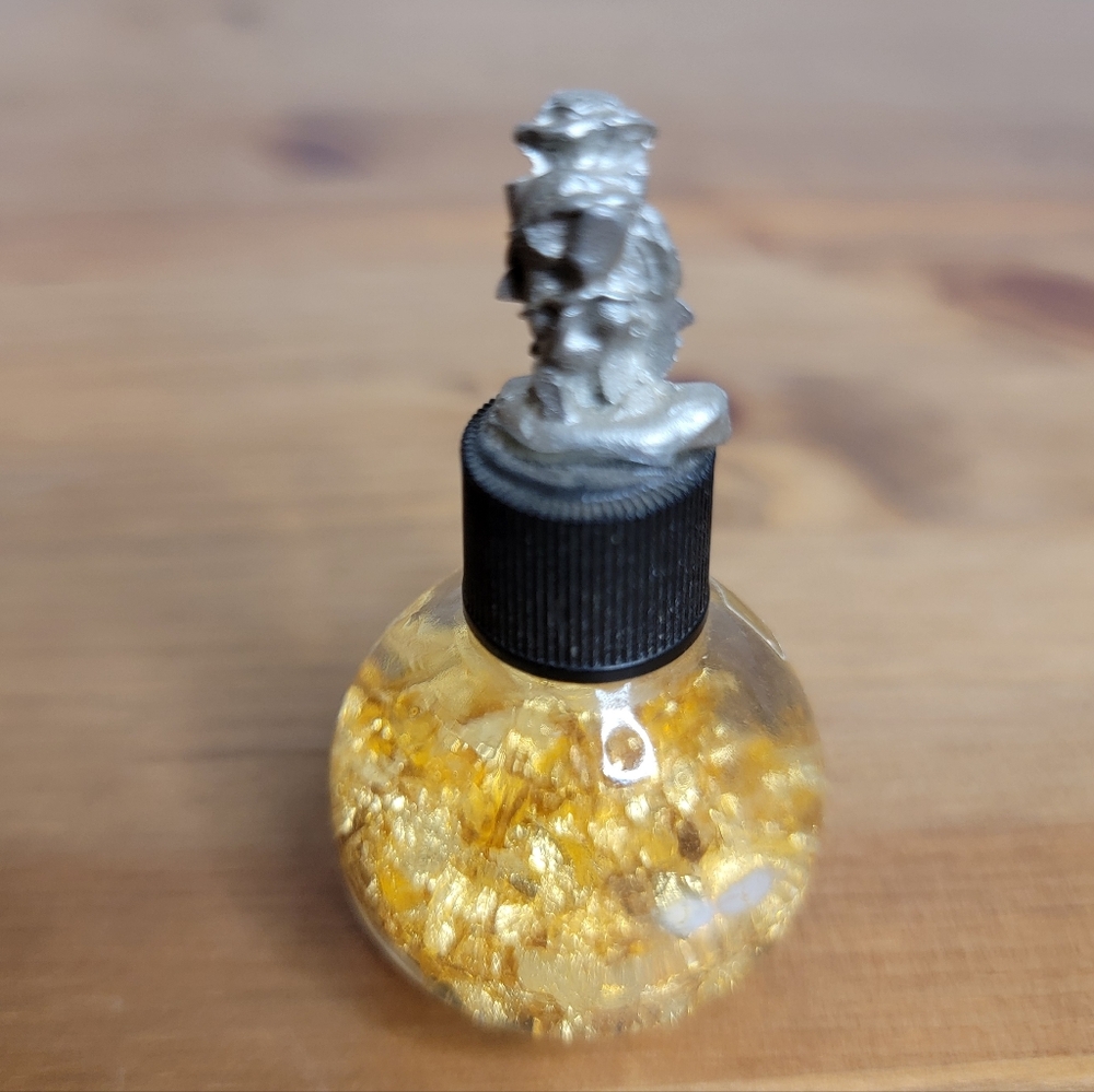 Genuine Gold Montana Decorative Bottle Souvenir With Gold Flakes - Picture 4 of 6